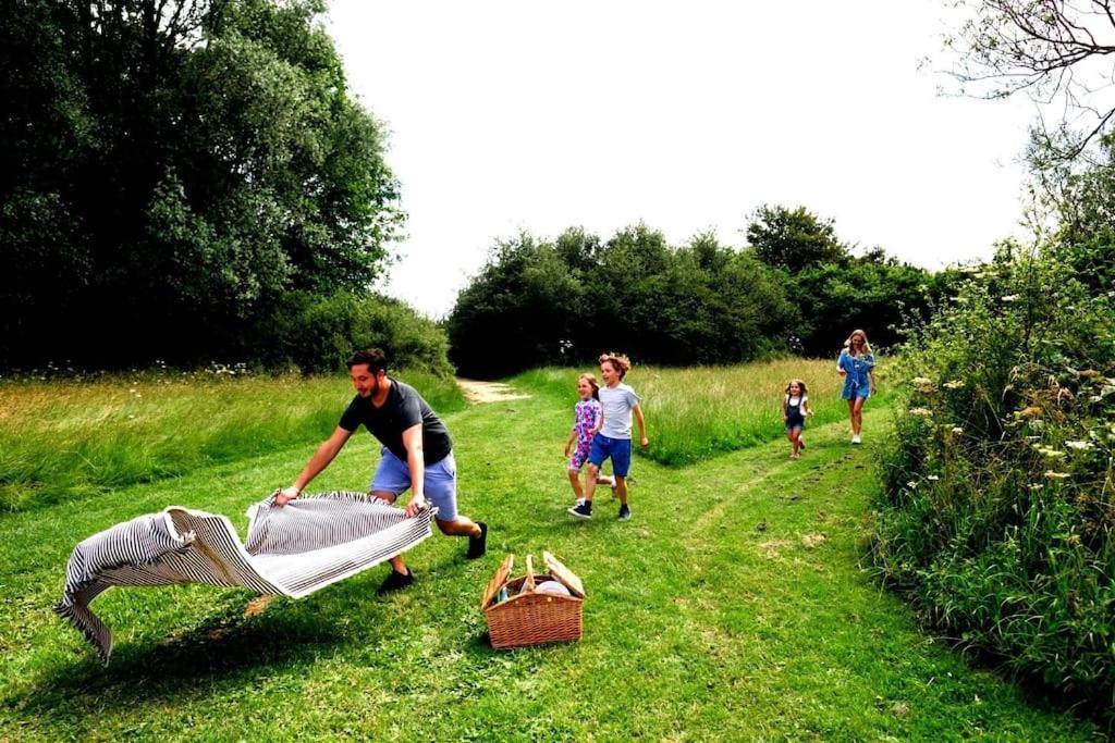 Roseberry Cottage - Lower Mill Estate Somerford Keynes Екстер'єр фото